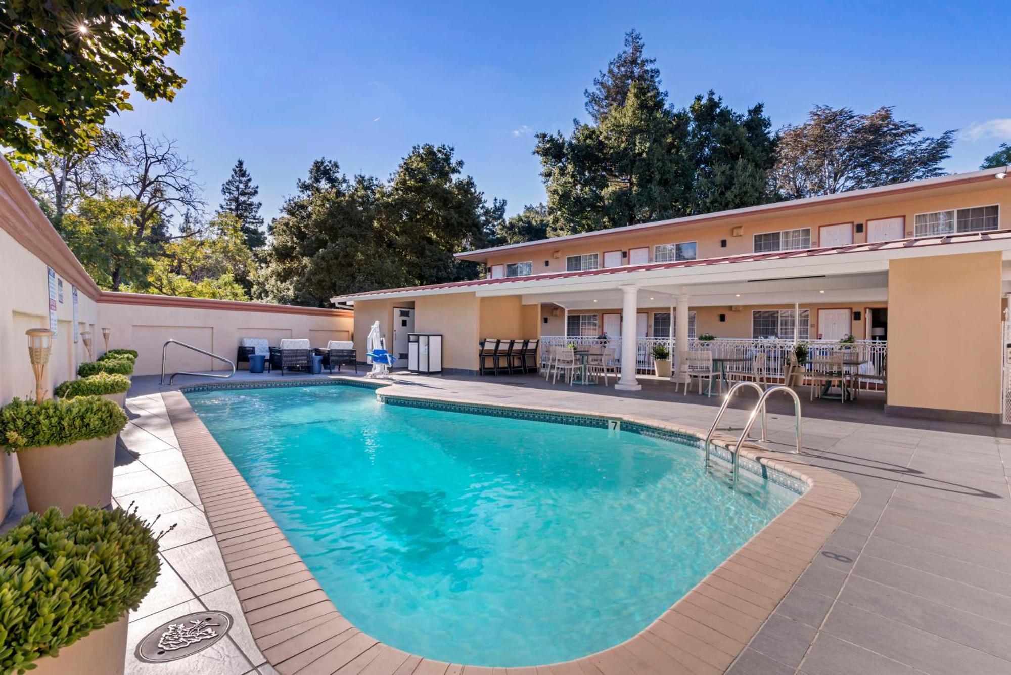 Best Western Plus Riviera Menlo Park Exterior foto